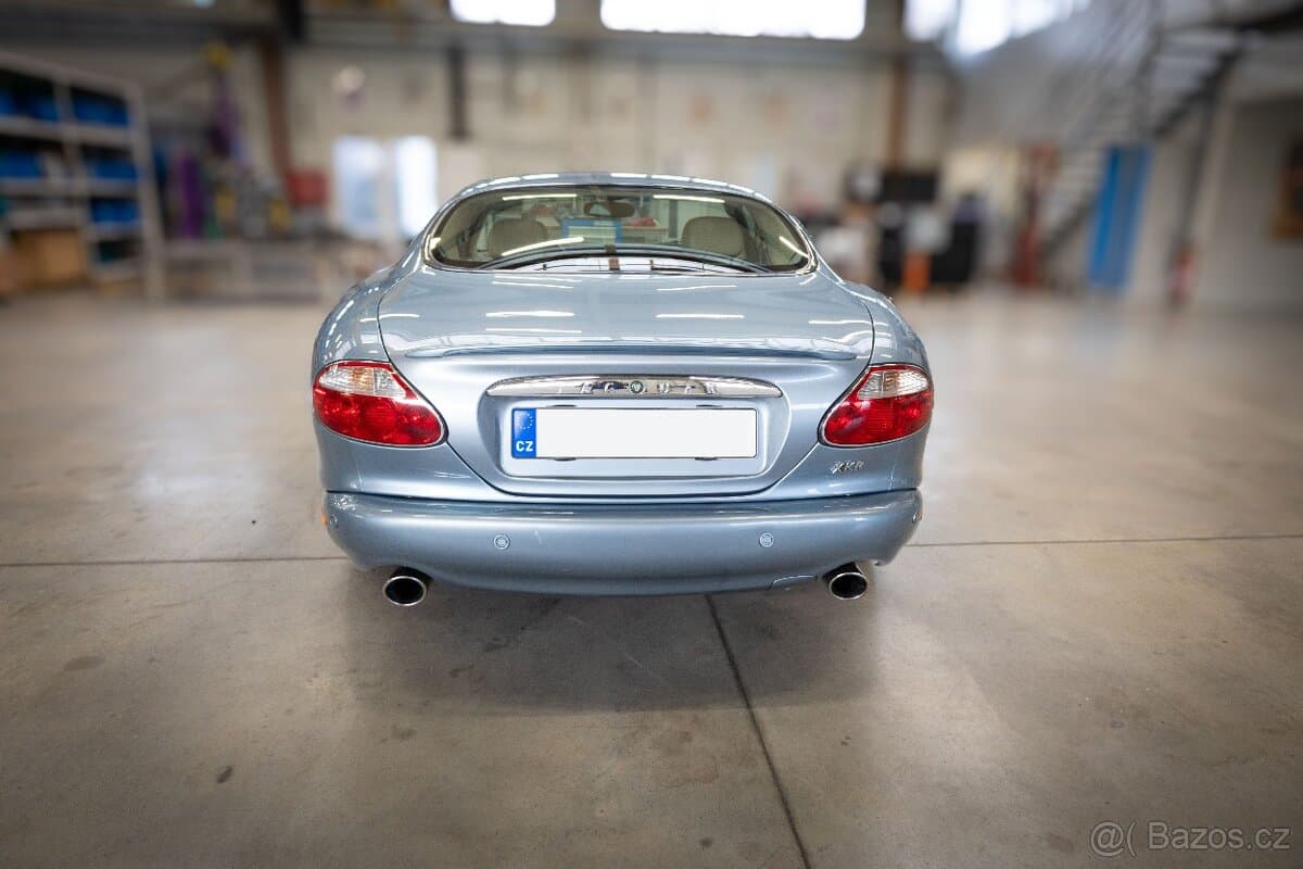 2002 Jaguar XK - 6