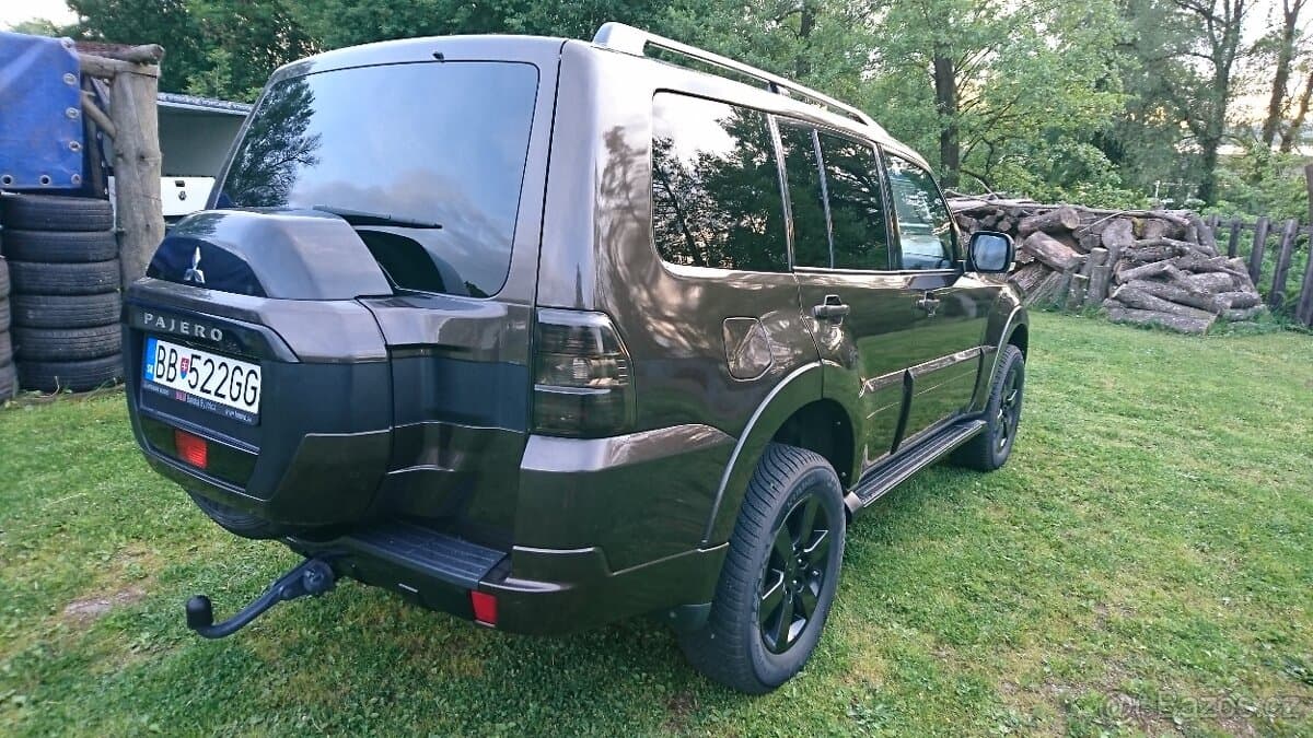 2017 Mitsubishi PAJERO - 6