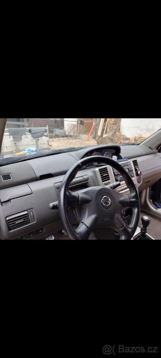 Nissan X-TRAIL - 6