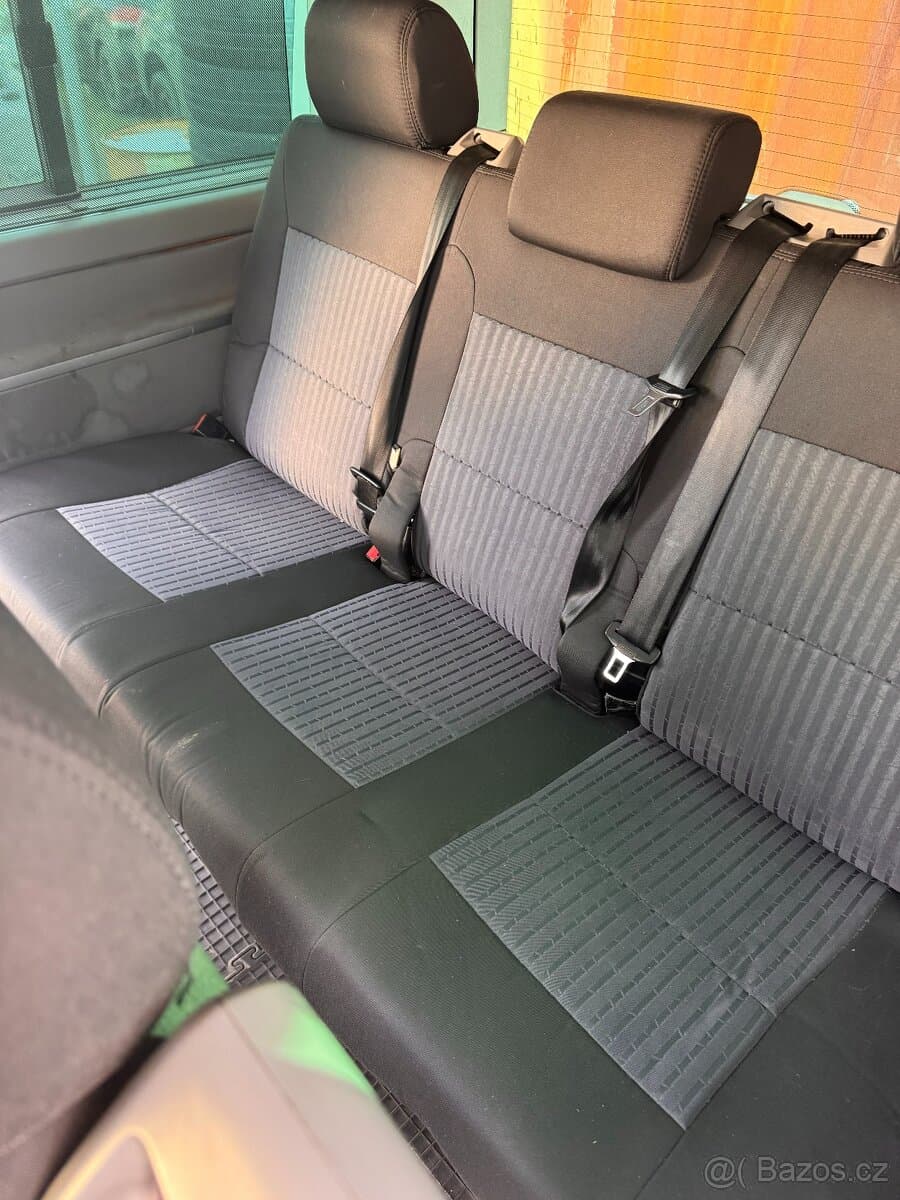 Volkswagen MULTIVAN - 6