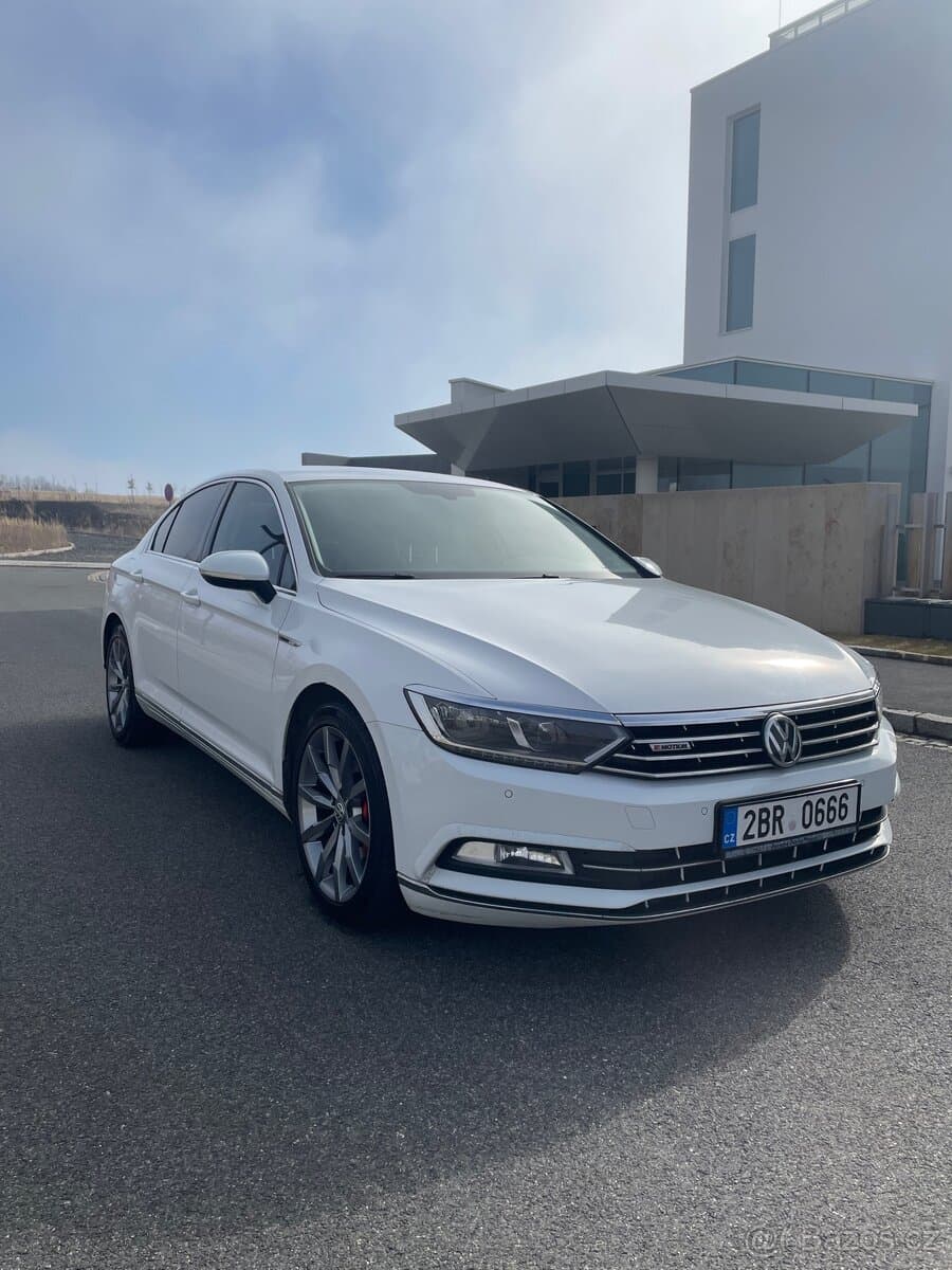 2015 Volkswagen PASSAT - 6