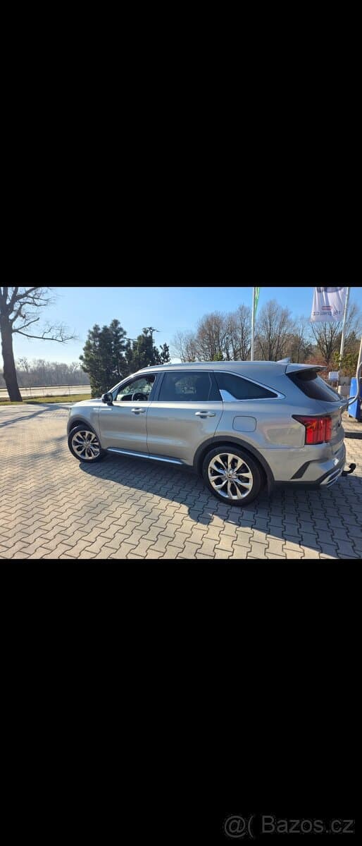 2021 Kia SORENTO - 6