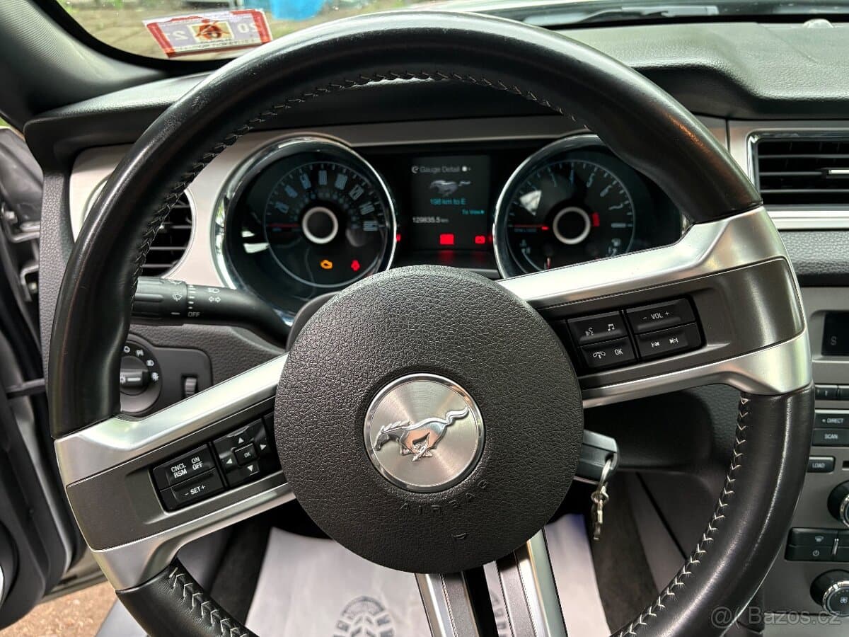 2014 Ford MUSTANG - 6