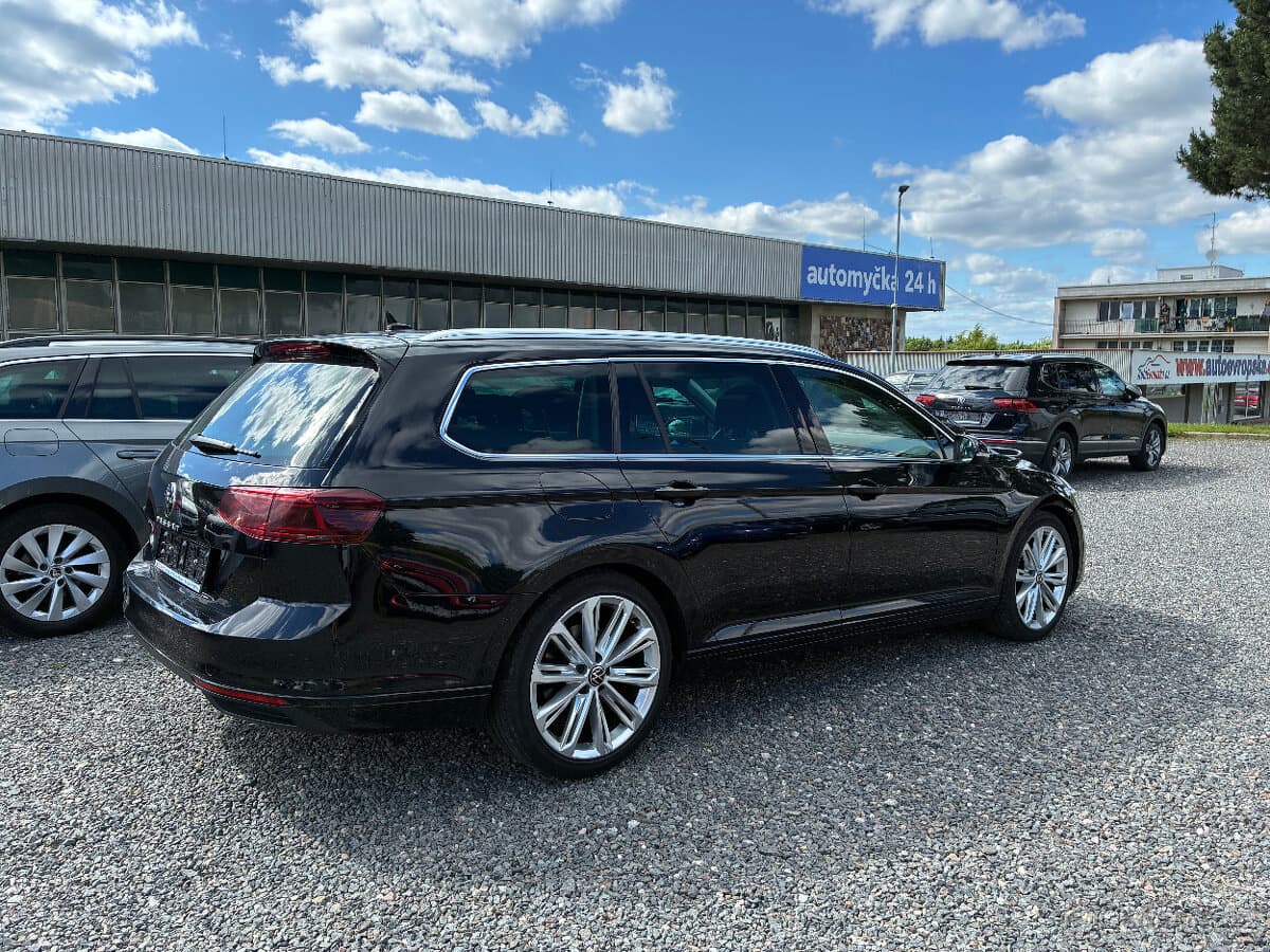 2023 Volkswagen PASSAT - 6