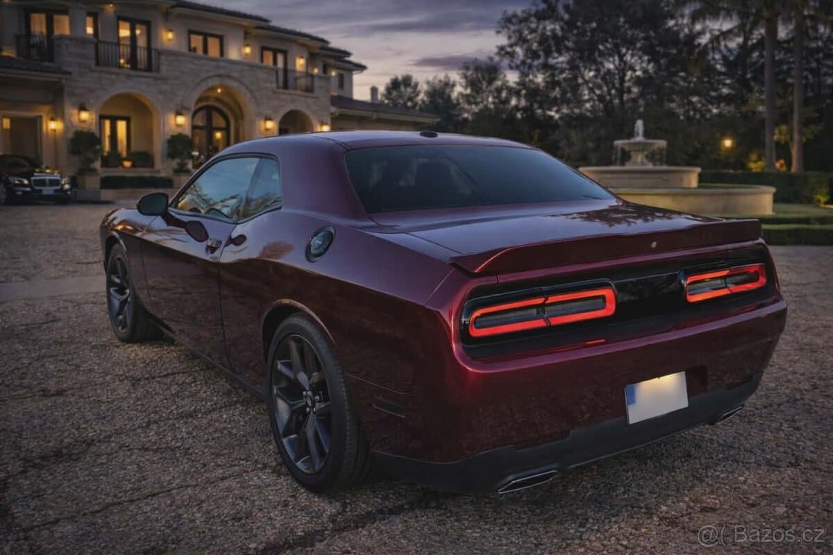2021 Dodge CHALLENGER - 6