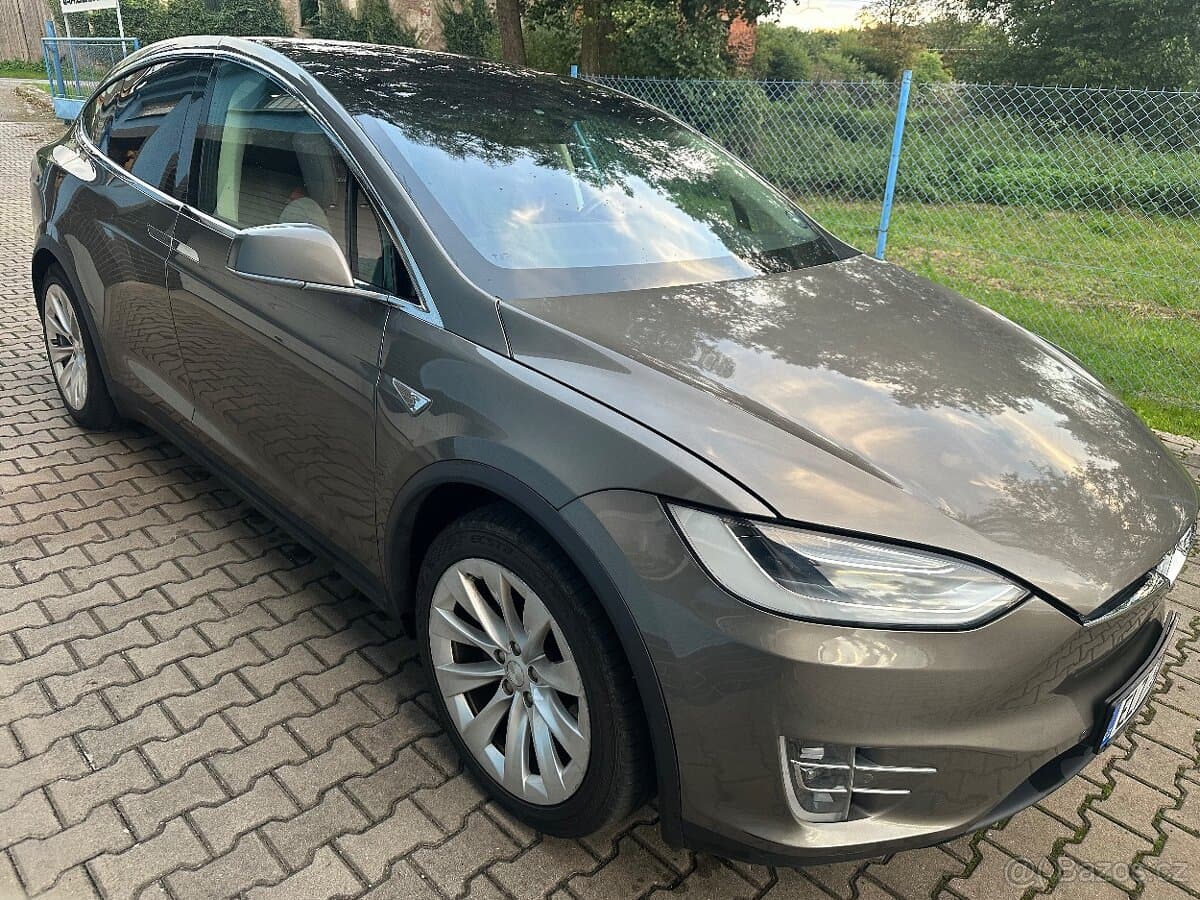 2016 Tesla MODEL X - 6