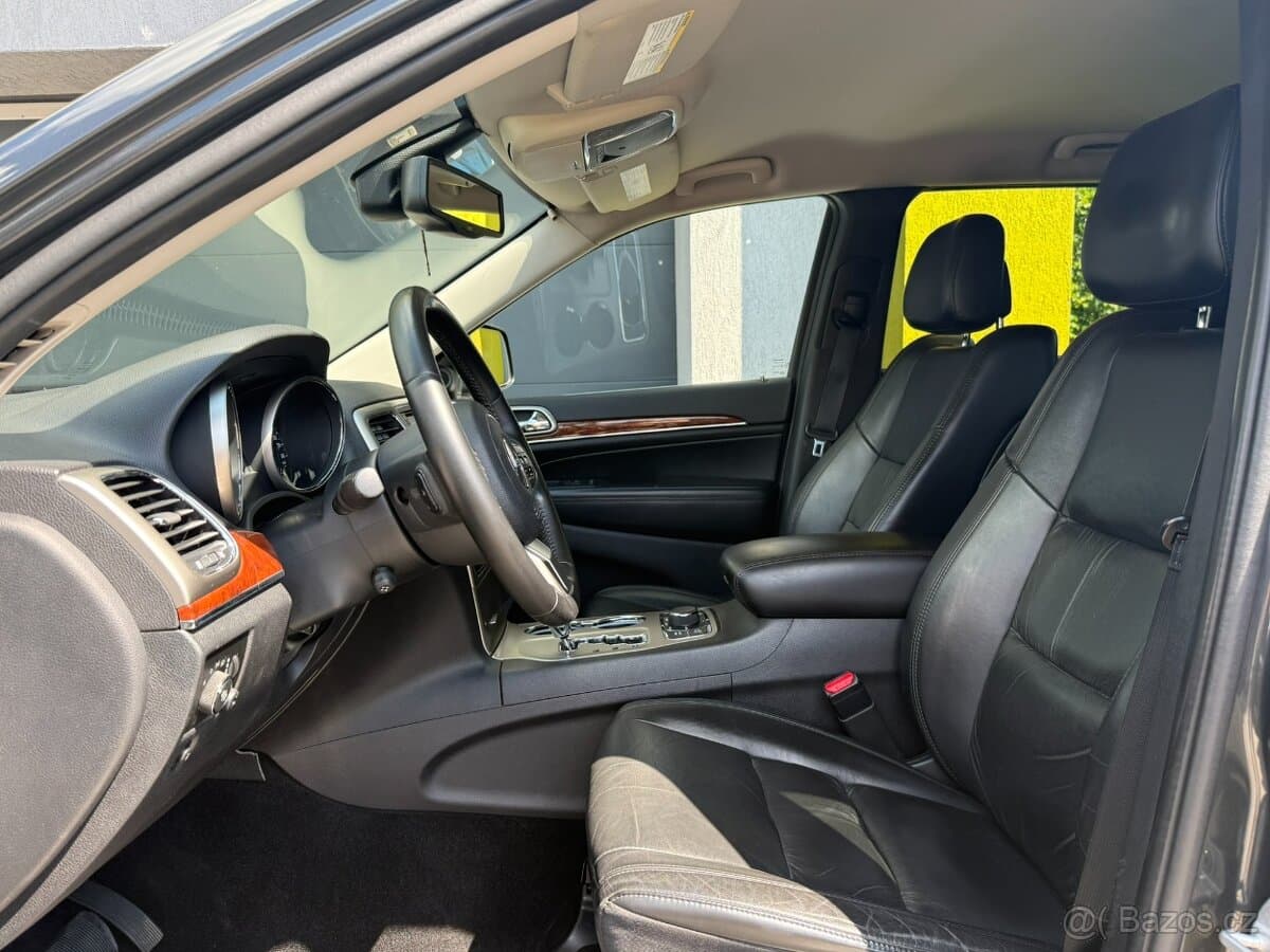 2011 Jeep CHEROKEE - 6
