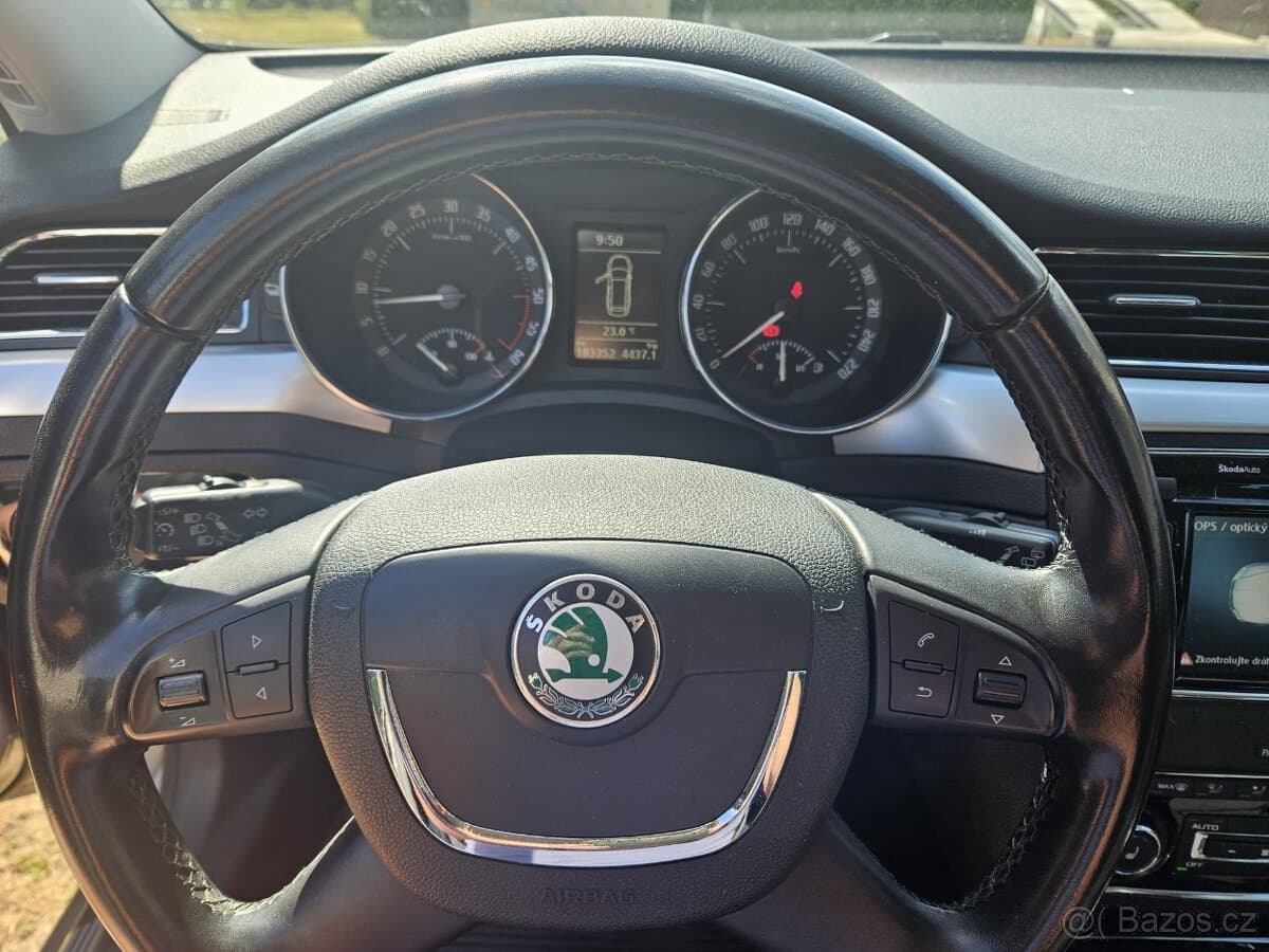 2010 Škoda SUPERB - 6