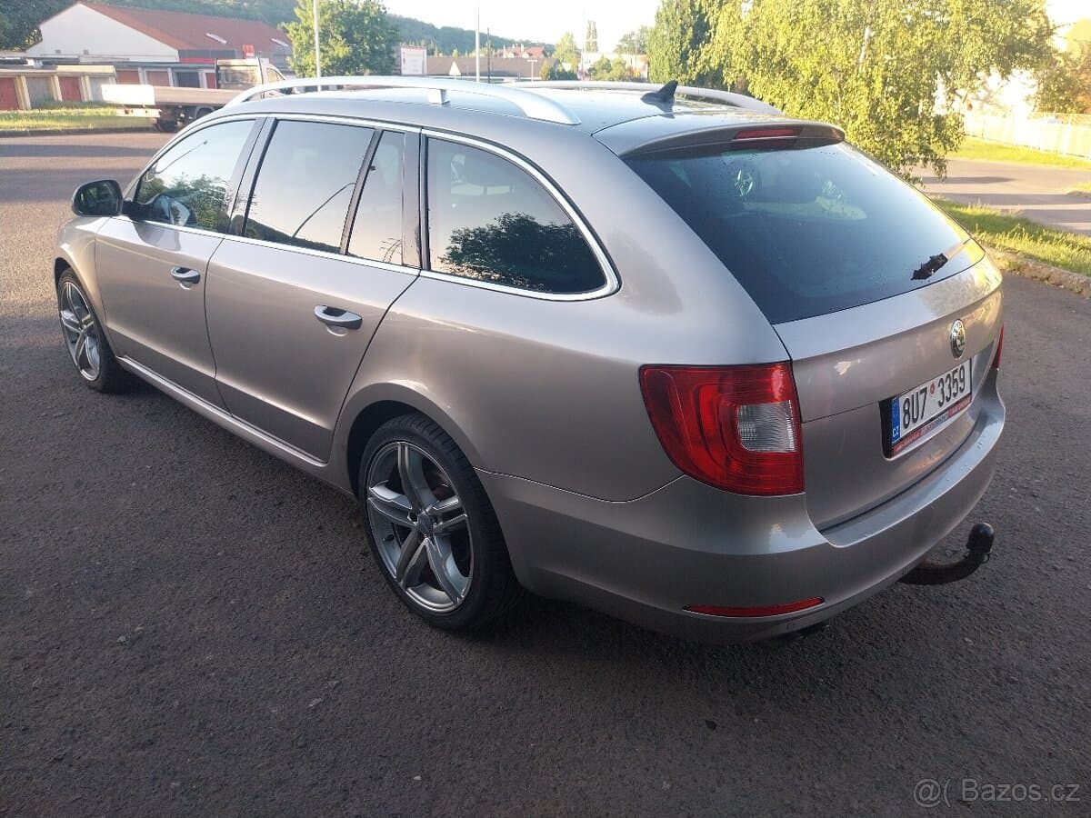 2012 Škoda SUPERB - 6