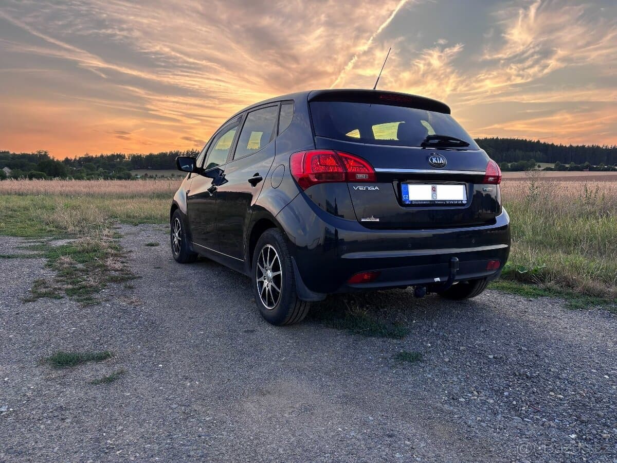 2019 Kia VENGA - 6