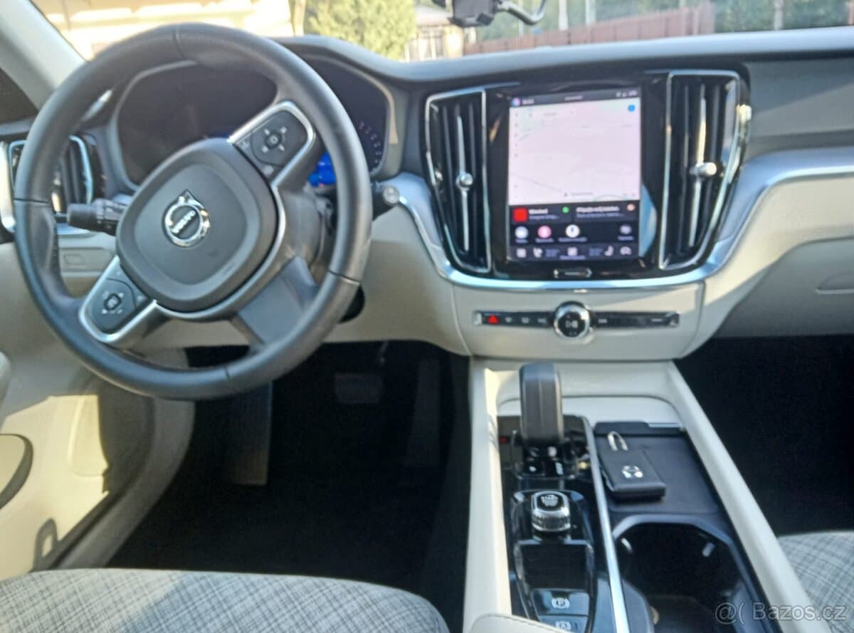 2024 Volvo V60 - 6