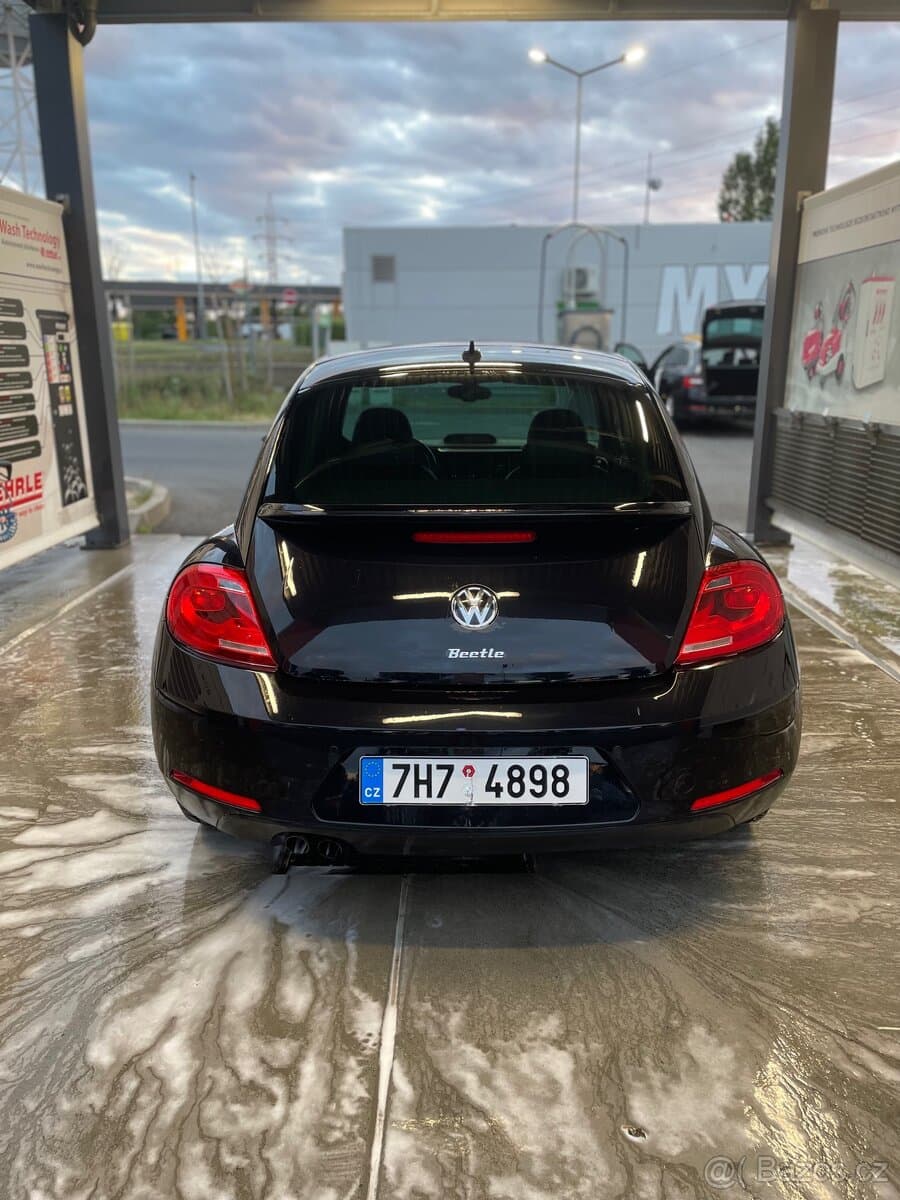 2013 Volkswagen BEETLE - 6
