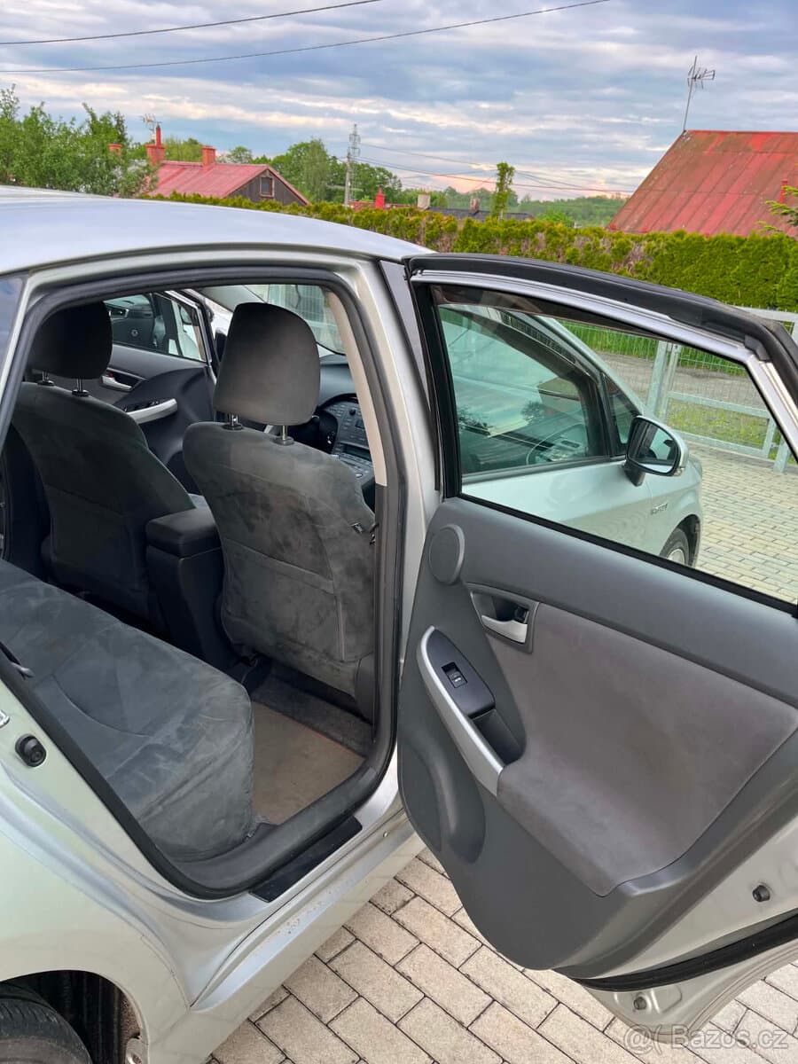 2010 Toyota PRIUS - 6