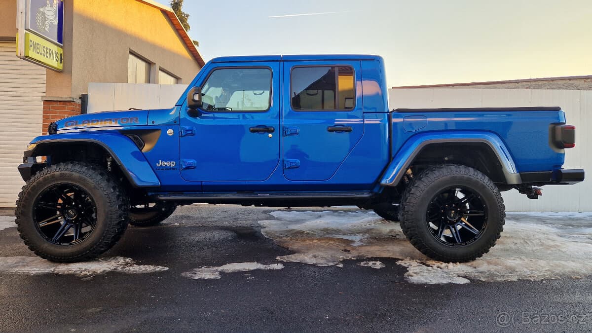 2021 Jeep GLADIATOR - 6