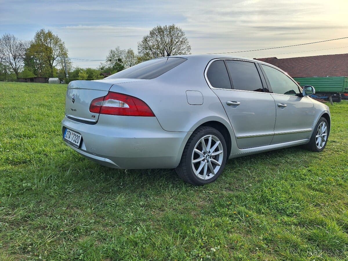2009 Škoda SUPERB - 6