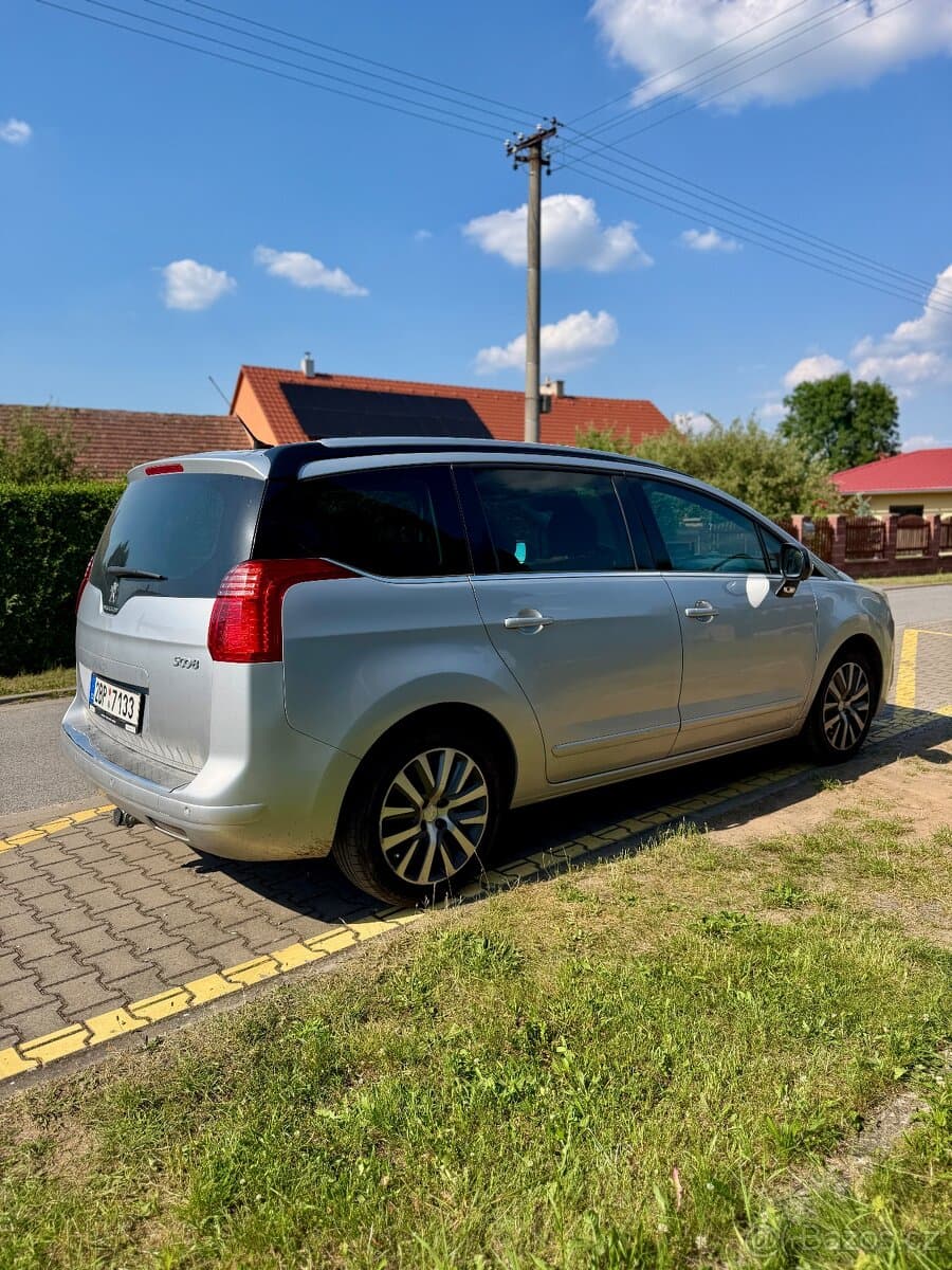 Peugeot 5008 - 6