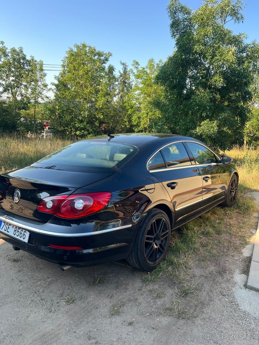 Volkswagen PASSAT CC - 6