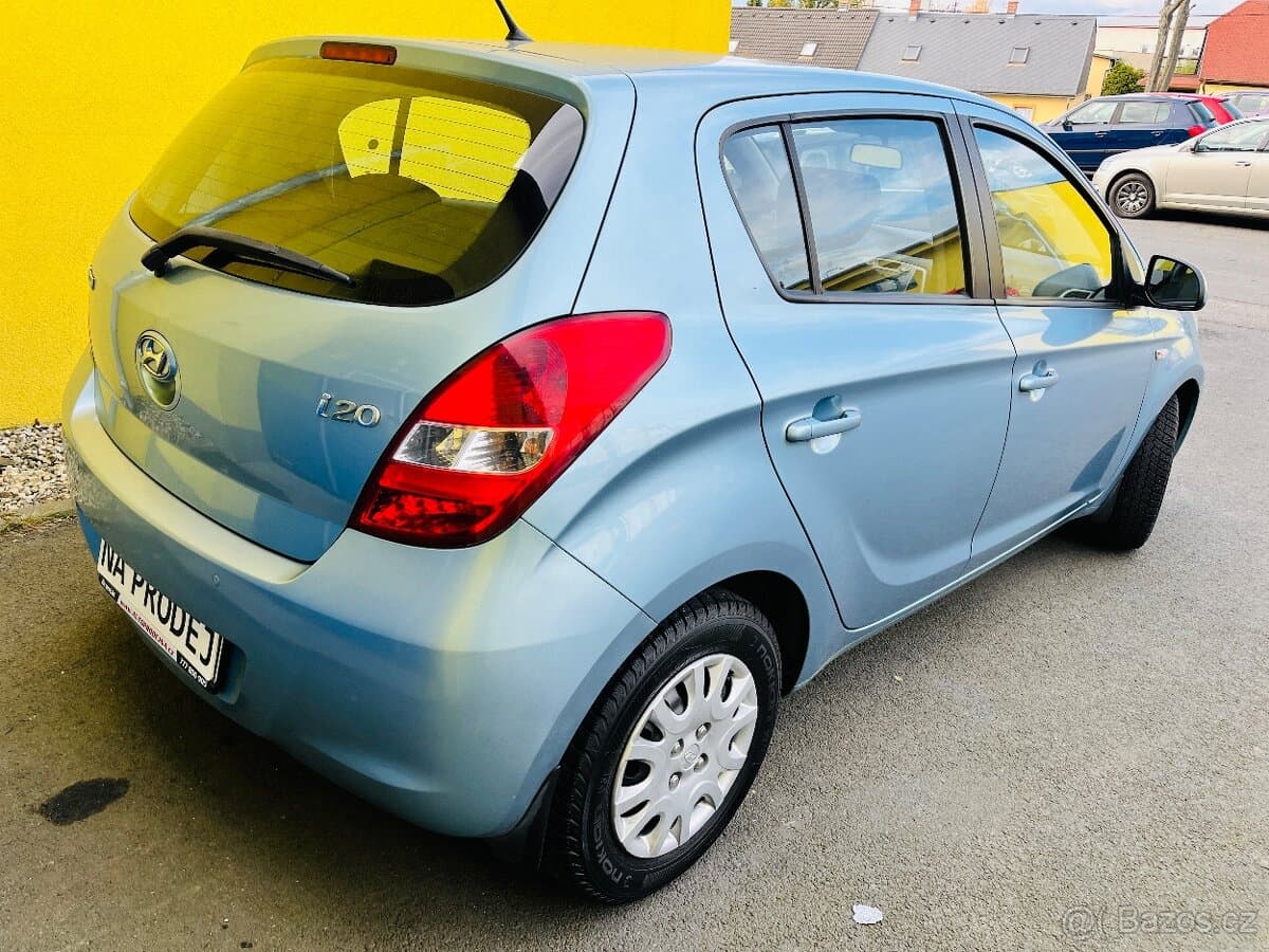 2010 Hyundai i20 - 6