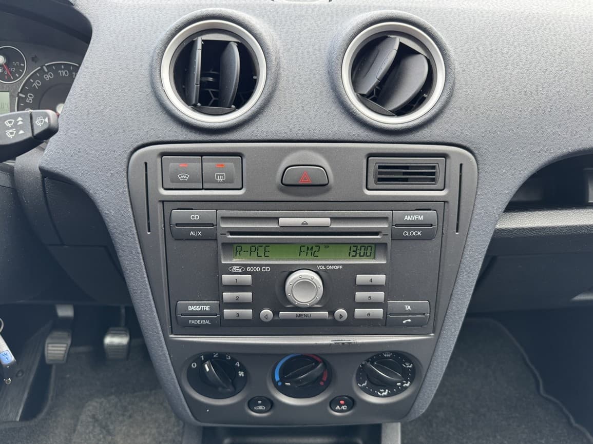 2010 Ford FUSION - 6