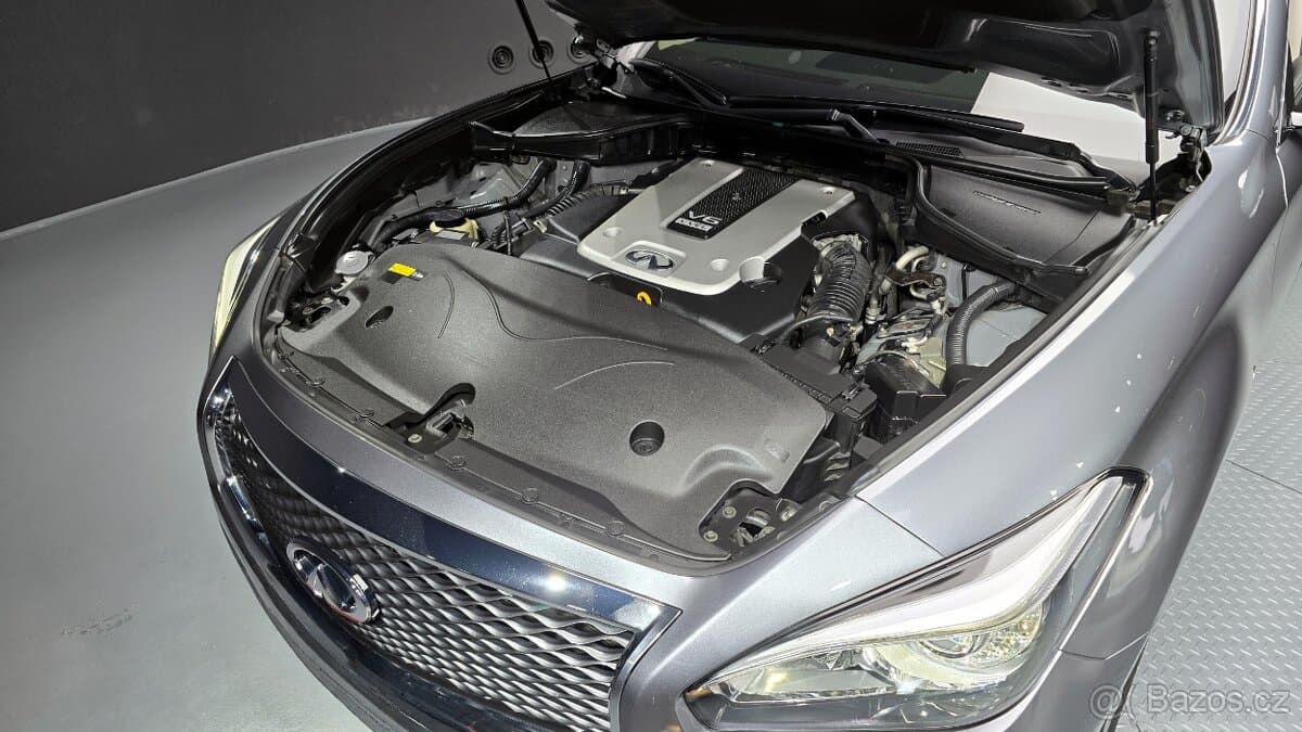 2017 Infiniti Q70 - 6