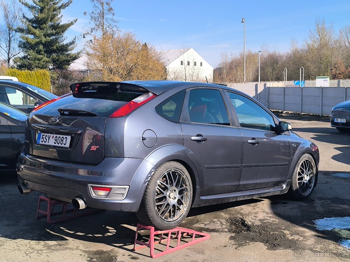 2007 Ford FOCUS - 6