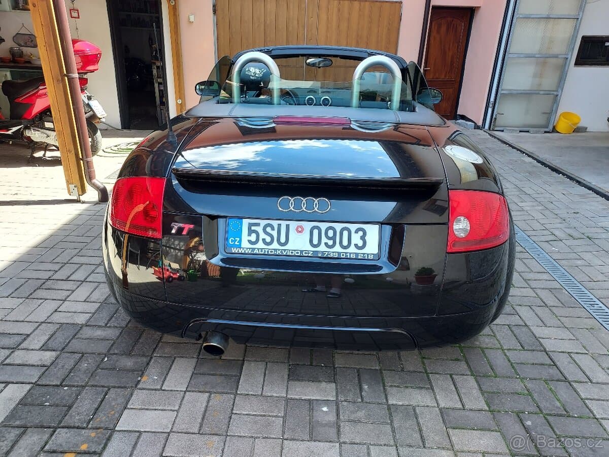 2003 Audi TT - 6
