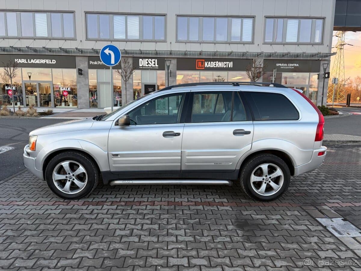 2004 Volvo XC90 - 6