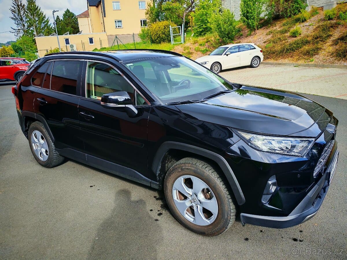 2023 Toyota RAV4 - 6