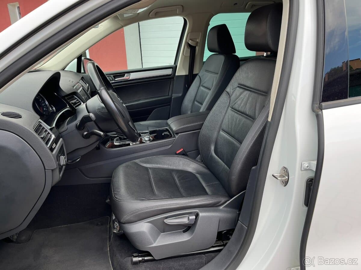 2017 Volkswagen TOUAREG - 6