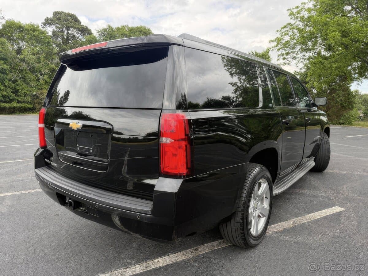 2016 Chevrolet SUBURBAN - 6