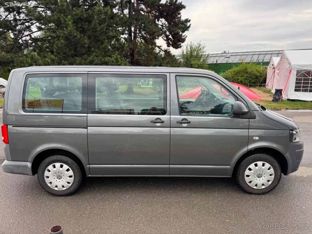 2010 Volkswagen CARAVELLE - 6
