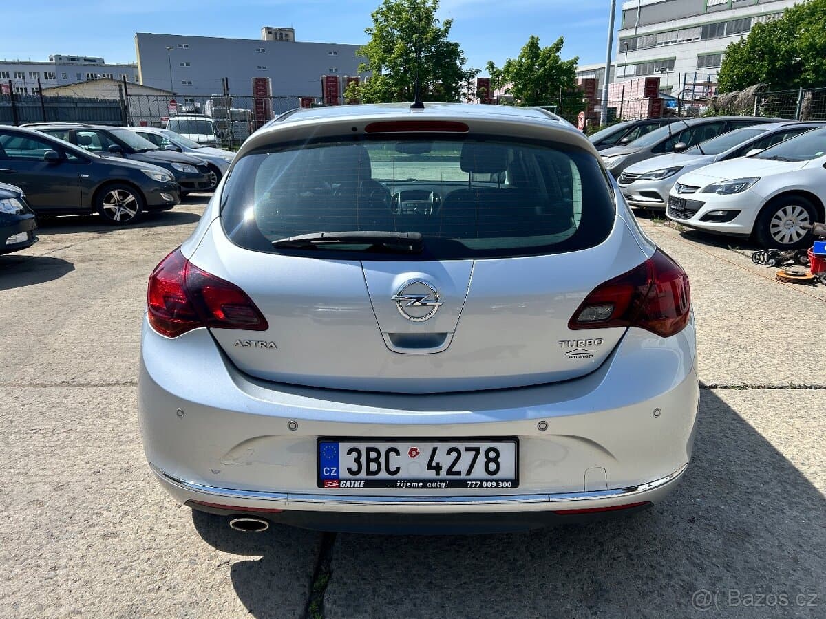 2013 Opel ASTRA - 6