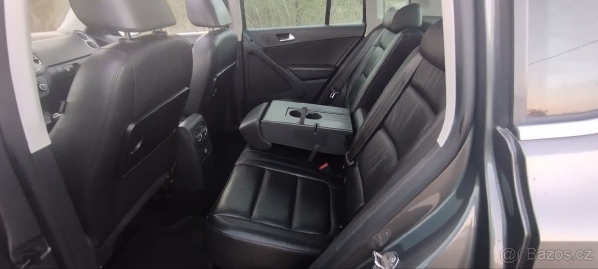2011 Volkswagen TIGUAN - 6