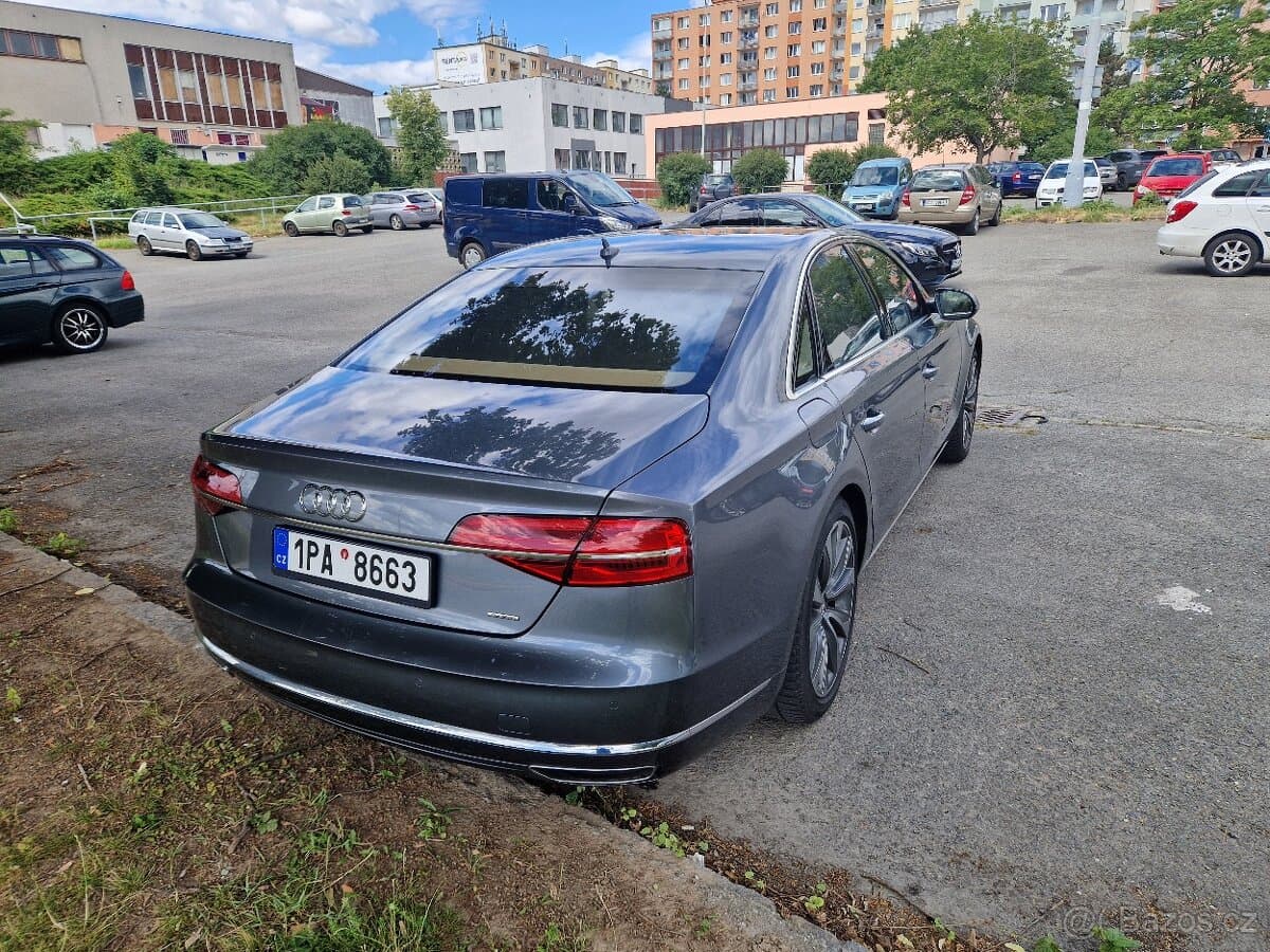 2014 Audi A8 - 6