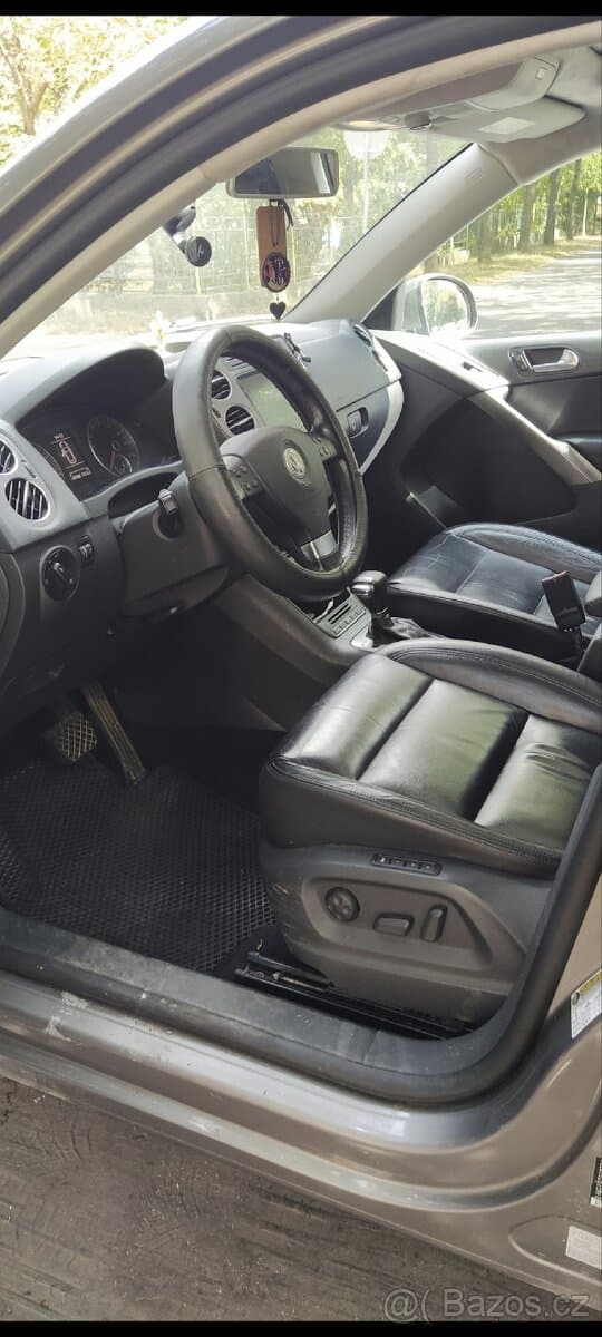 2009 Volkswagen TIGUAN - 6