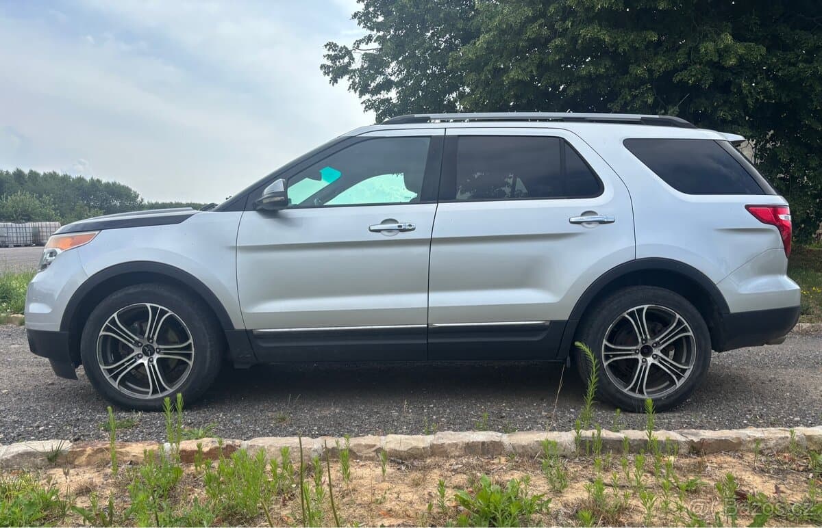 Ford EXPLORER - 6
