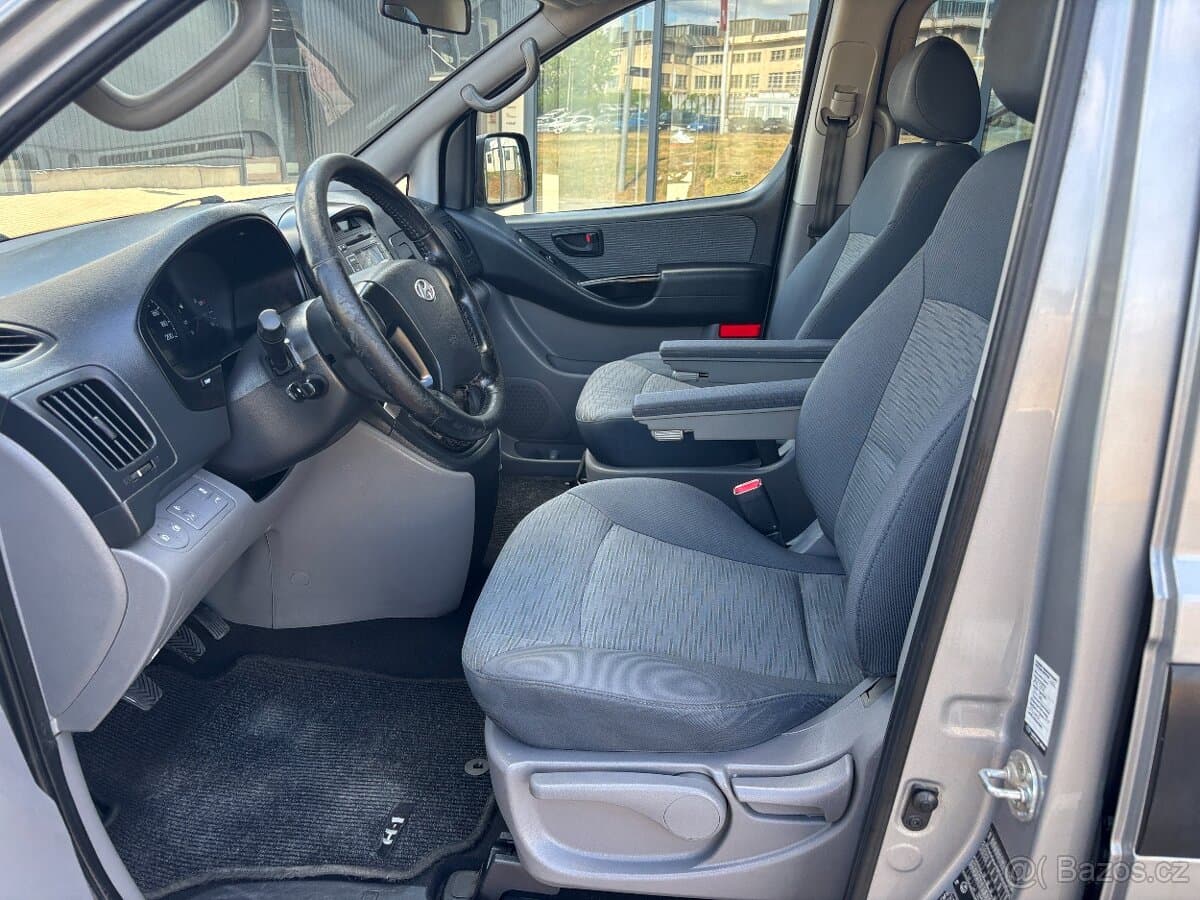 2013 Hyundai H-1 - 6