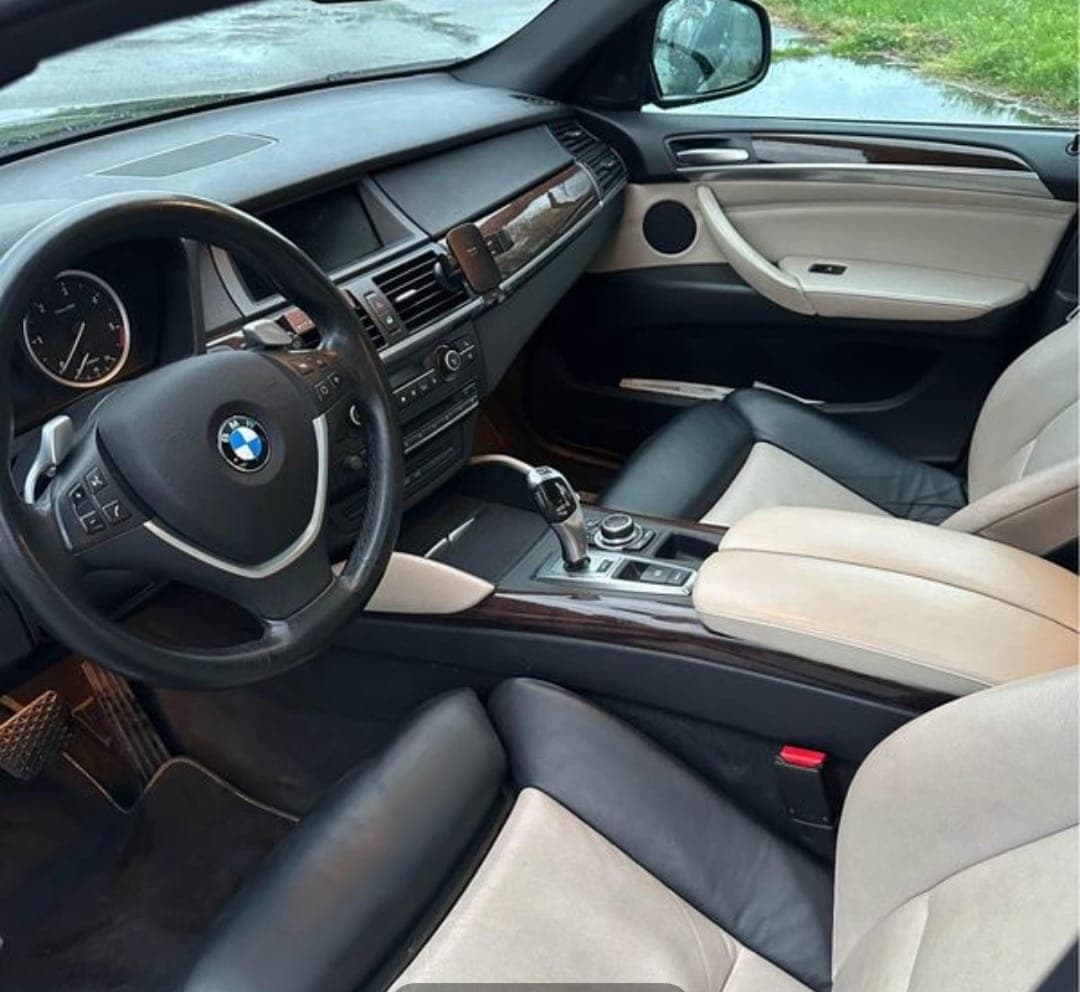 2010 BMW X6 - 6