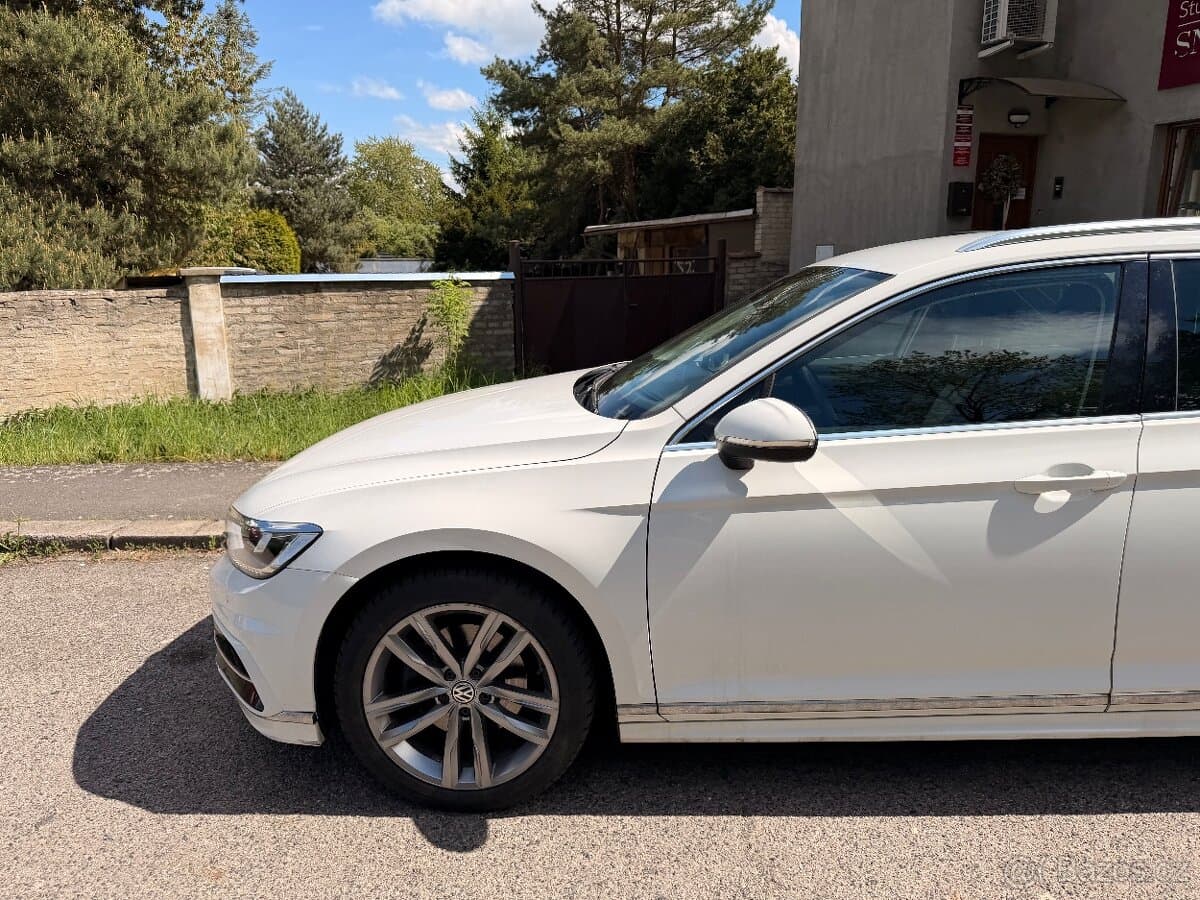 2016 Volkswagen PASSAT - 6