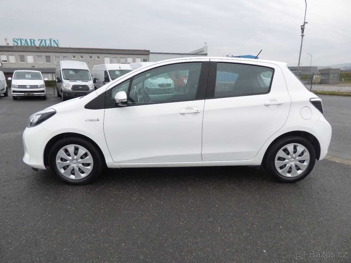 2013 Toyota YARIS - 6