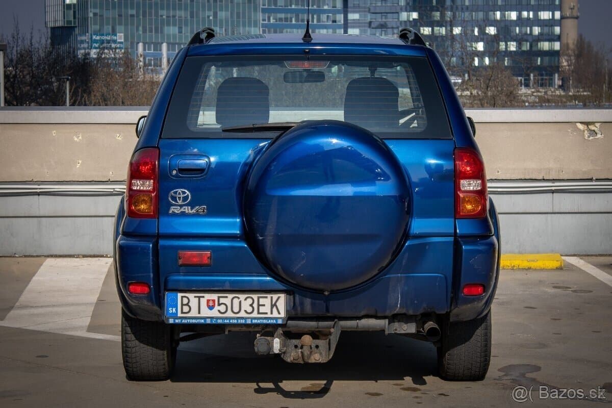 2005 Toyota RAV4 - 6