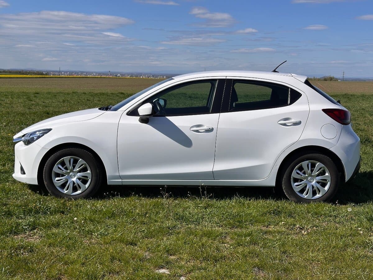 2015 Mazda 2 - 6