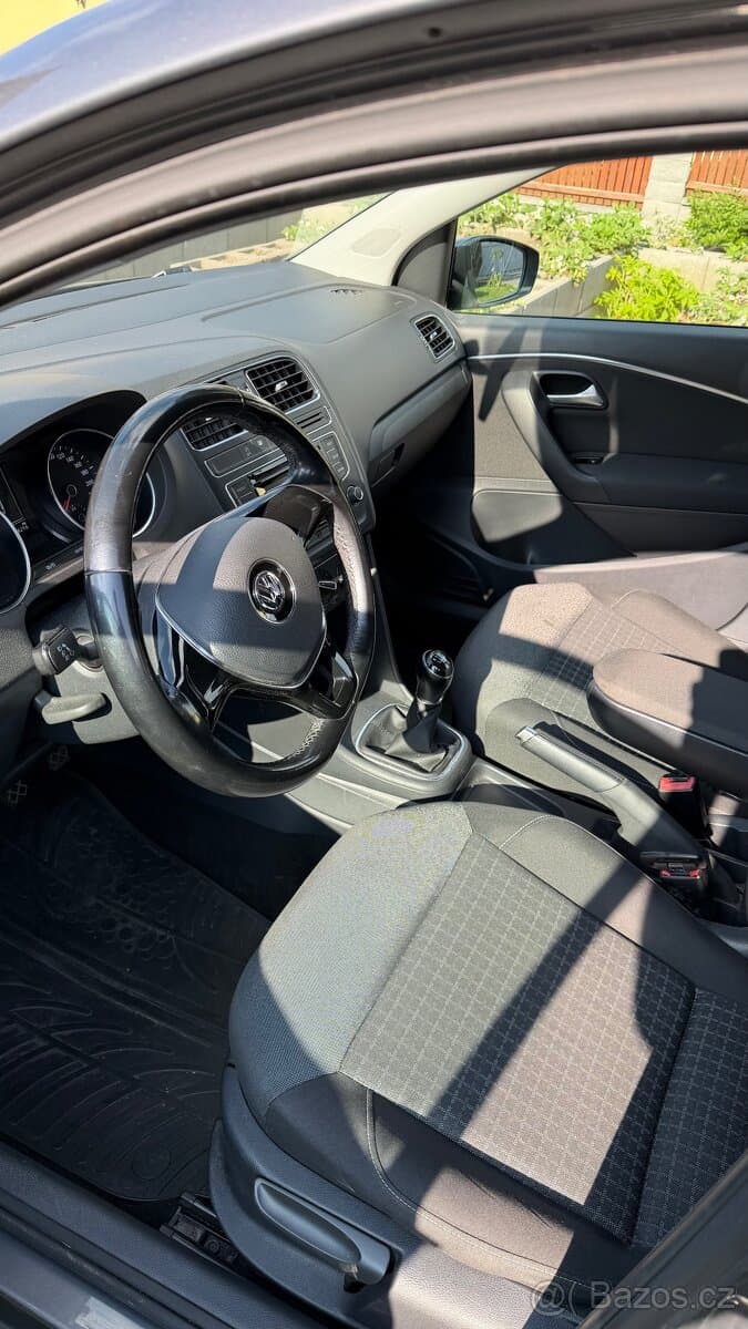 2015 Volkswagen POLO - 6