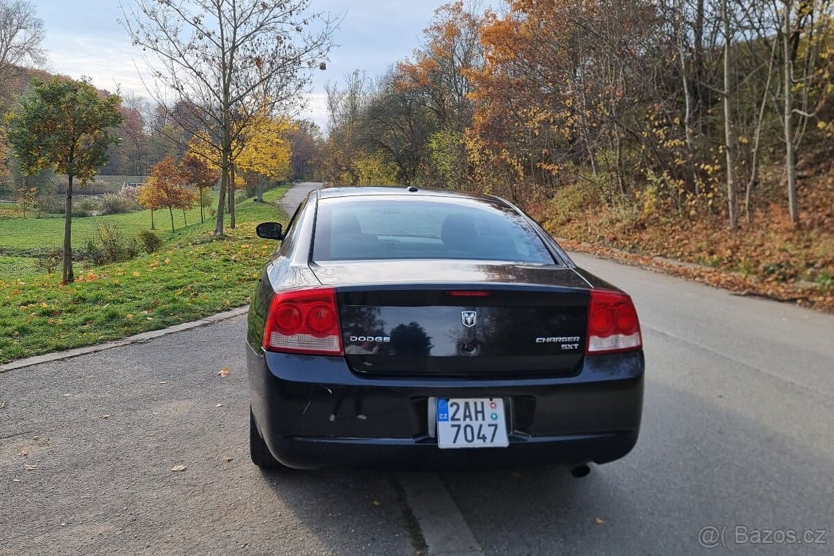 2010 Dodge CHARGER - 6