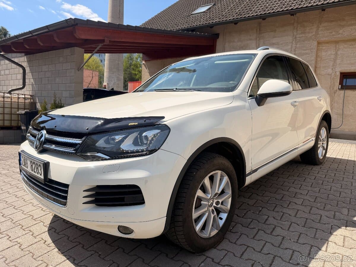 2010 Volkswagen TOUAREG - 6
