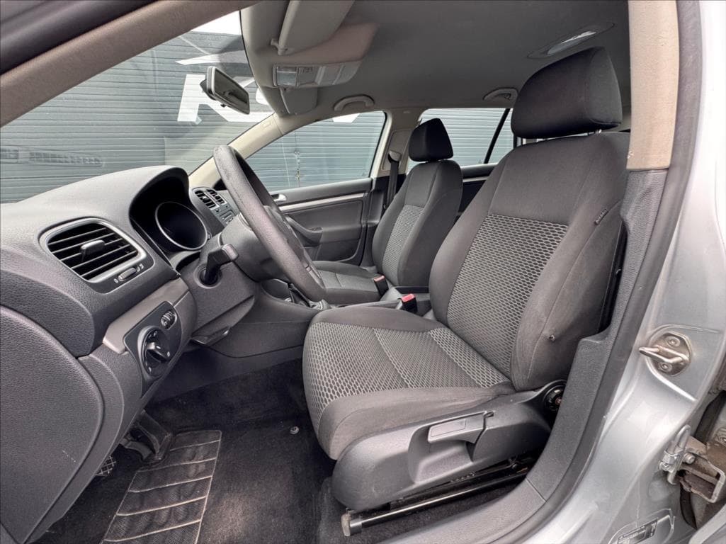 2011 Volkswagen GOLF - 6