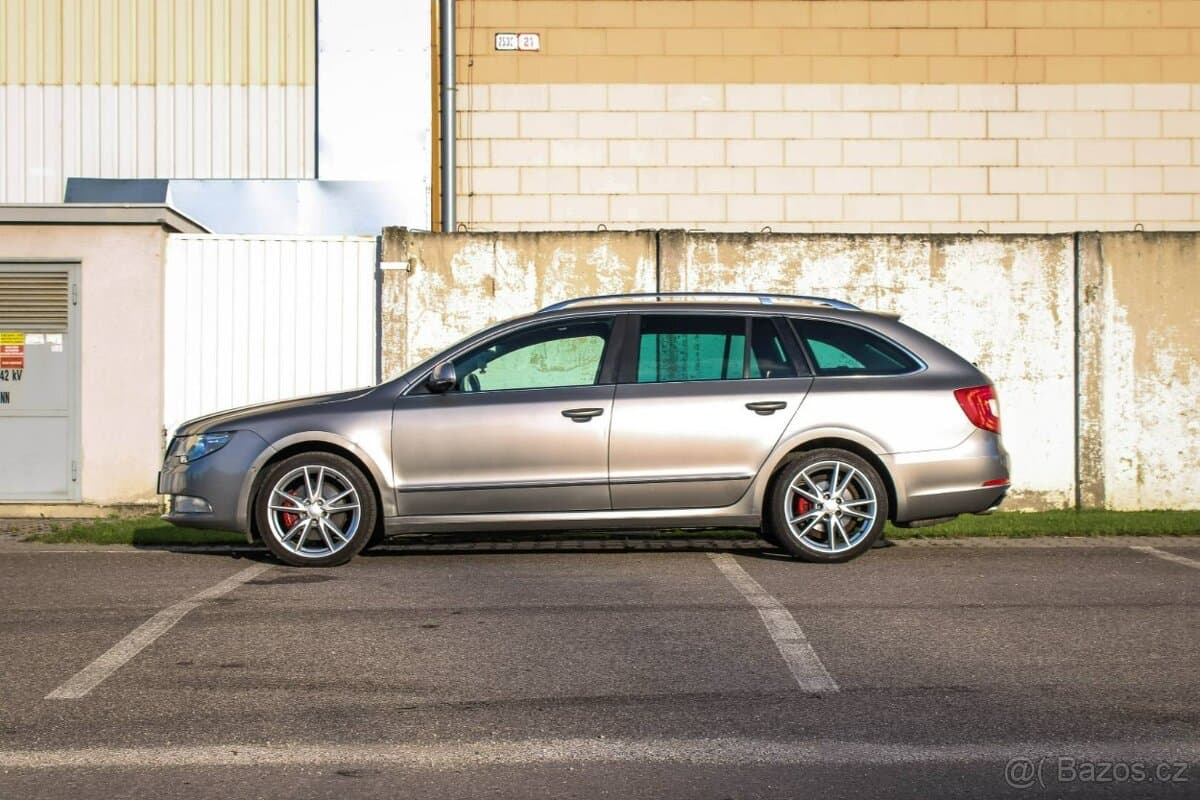 2012 Škoda SUPERB - 6
