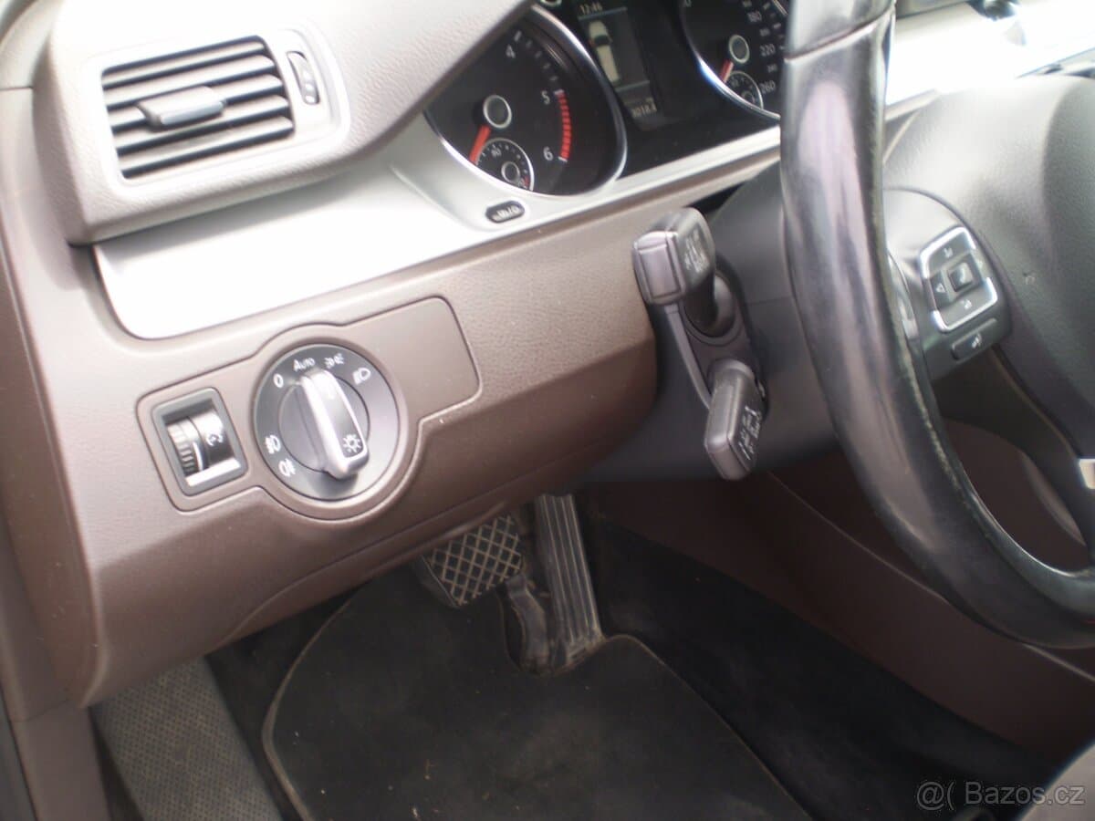 2014 Volkswagen PASSAT - 6