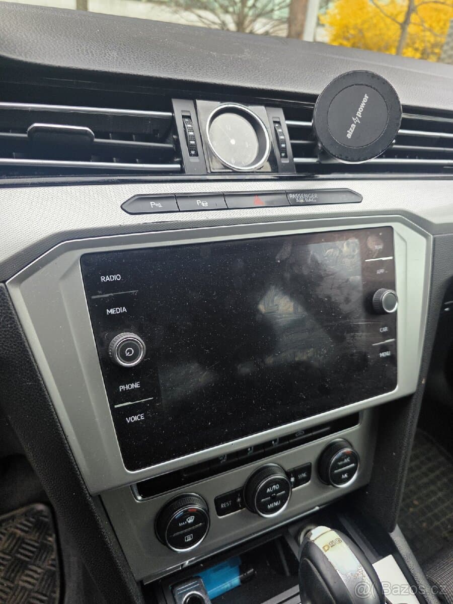 Volkswagen PASSAT - 6