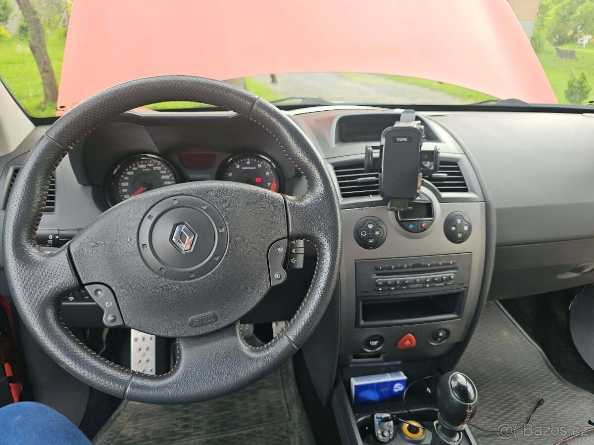 Renault MEGANE - 6